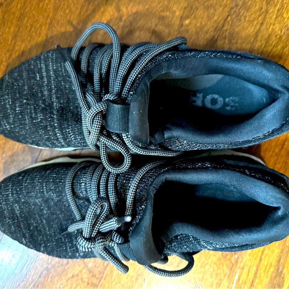 Sorel tennis shoes